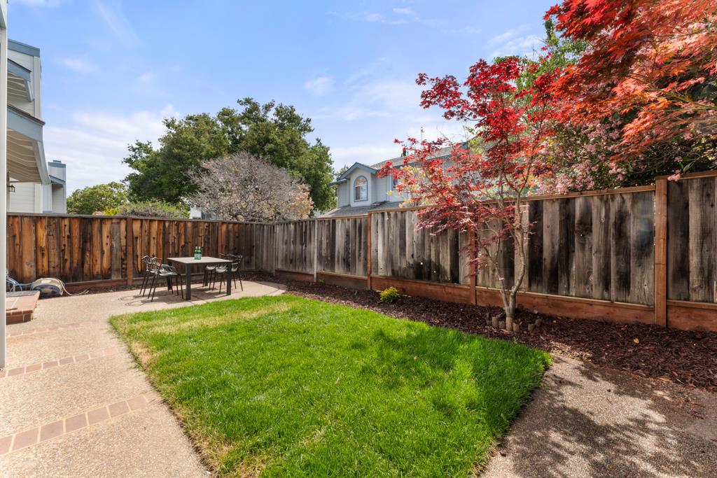 Detail Gallery Image 22 of 25 For 21692 Olive Ave, Cupertino,  CA 95014 - 2 Beds | 2/1 Baths