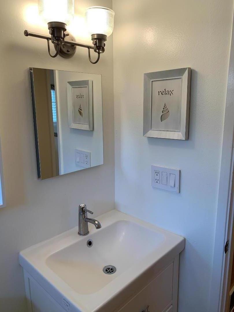 Detail Gallery Image 9 of 29 For 4355 Diamond St #4,  Capitola,  CA 95010 - 2 Beds | 1 Baths