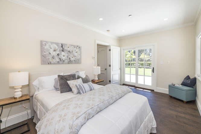 Detail Gallery Image 62 of 69 For 414 Pinehill Rd, Hillsborough,  CA 94010 - 5 Beds | 4/2 Baths