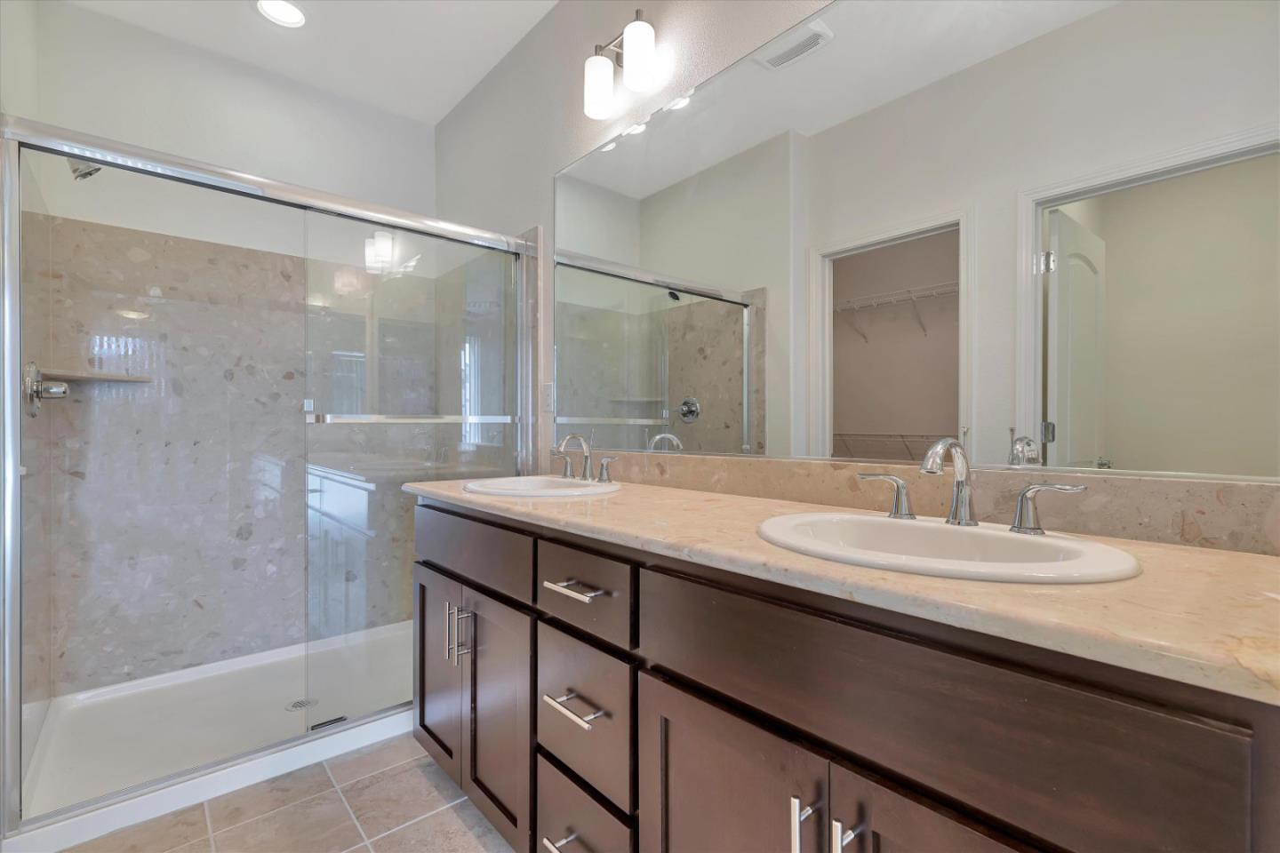 Detail Gallery Image 16 of 24 For 580 Messina Gardens Ln, San Jose,  CA 95133 - 2 Beds | 2/1 Baths
