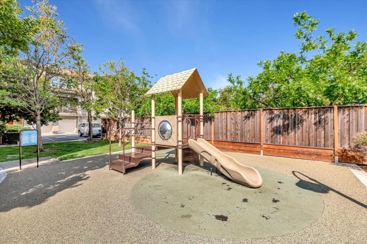 Detail Gallery Image 23 of 24 For 580 Messina Gardens Ln, San Jose,  CA 95133 - 2 Beds | 2/1 Baths