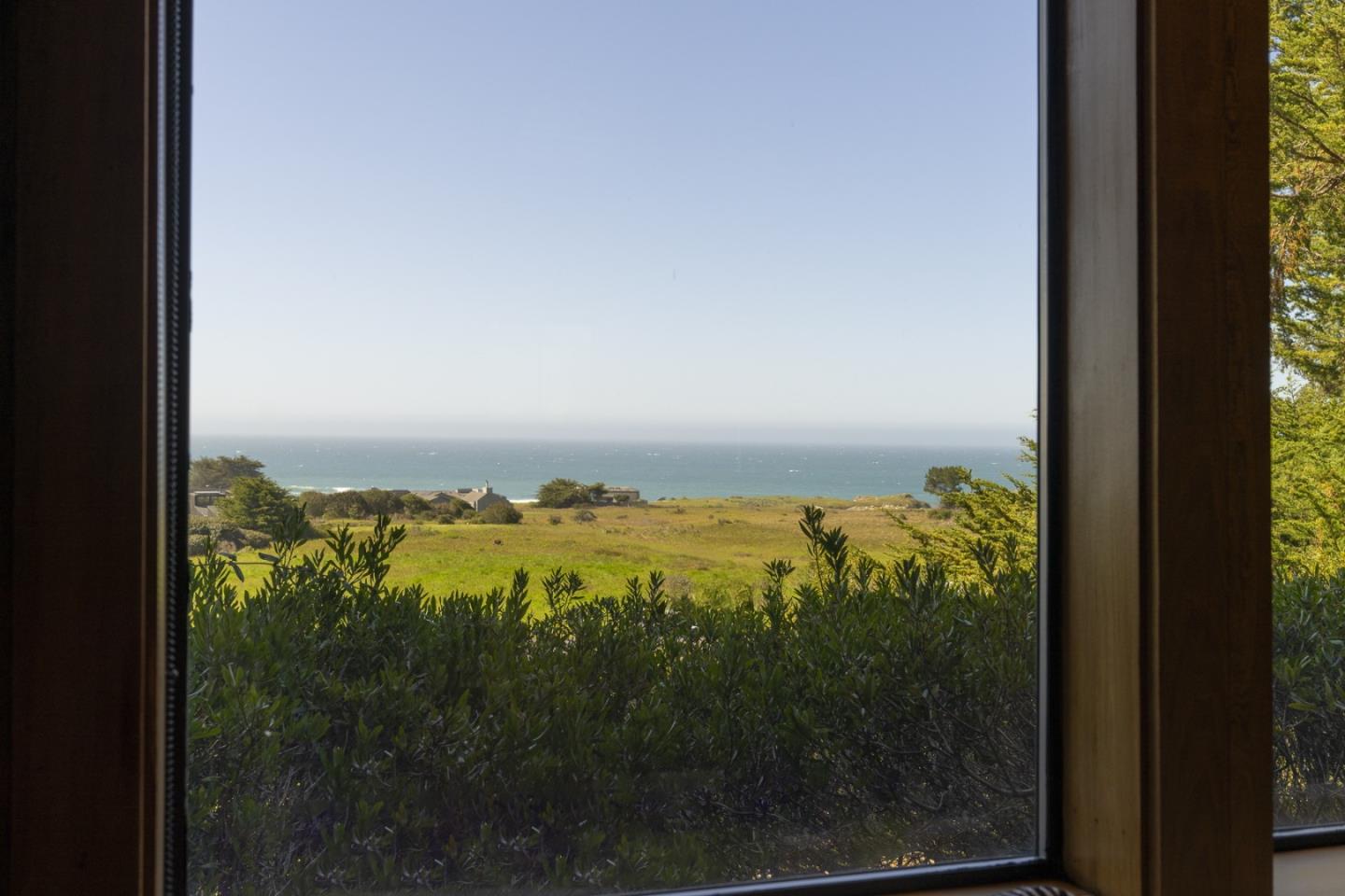 Detail Gallery Image 10 of 47 For 39858 Leeward Rd, The Sea Ranch,  CA 95497 - 2 Beds | 3 Baths