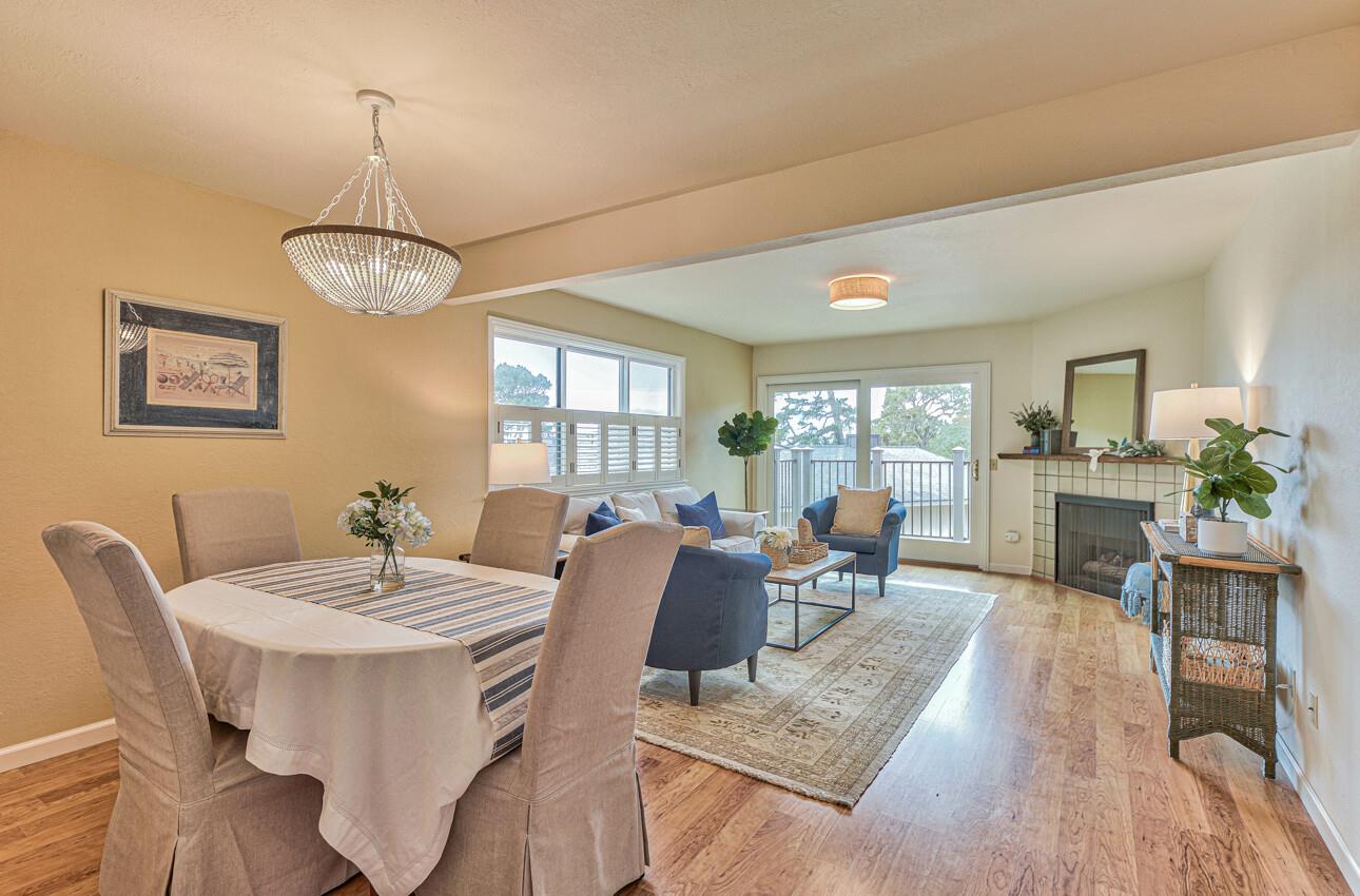 Detail Gallery Image 1 of 35 For 250 Forest Ridge Rd #64,  Monterey,  CA 93940 - 2 Beds | 1 Baths