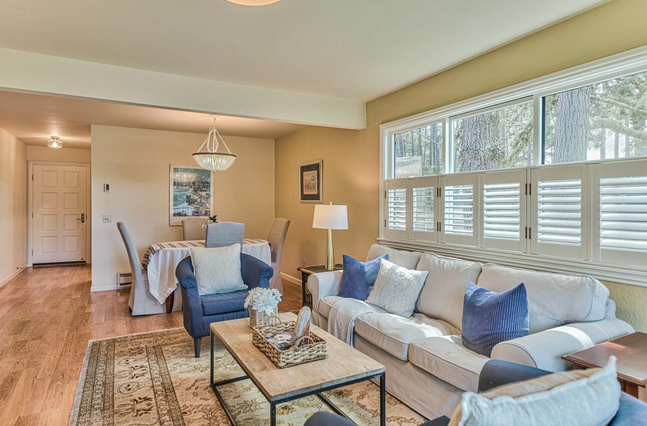 Detail Gallery Image 10 of 35 For 250 Forest Ridge Rd #64,  Monterey,  CA 93940 - 2 Beds | 1 Baths