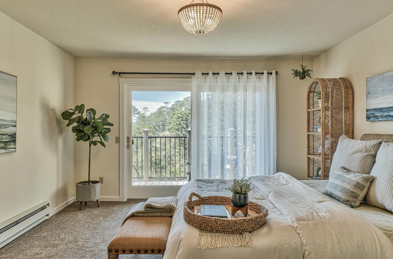 Detail Gallery Image 18 of 35 For 250 Forest Ridge Rd #64,  Monterey,  CA 93940 - 2 Beds | 1 Baths