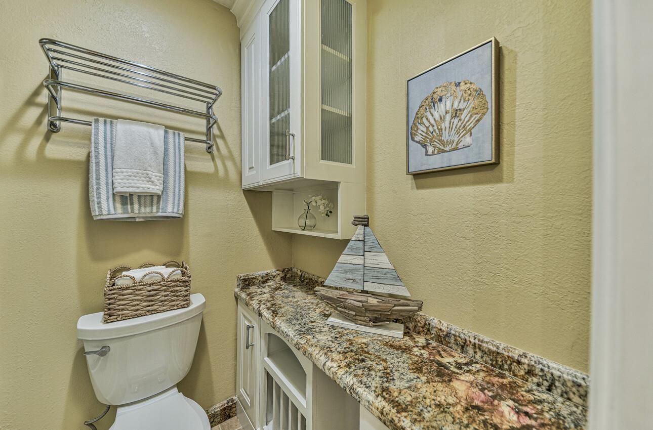 Detail Gallery Image 30 of 35 For 250 Forest Ridge Rd #64,  Monterey,  CA 93940 - 2 Beds | 1 Baths