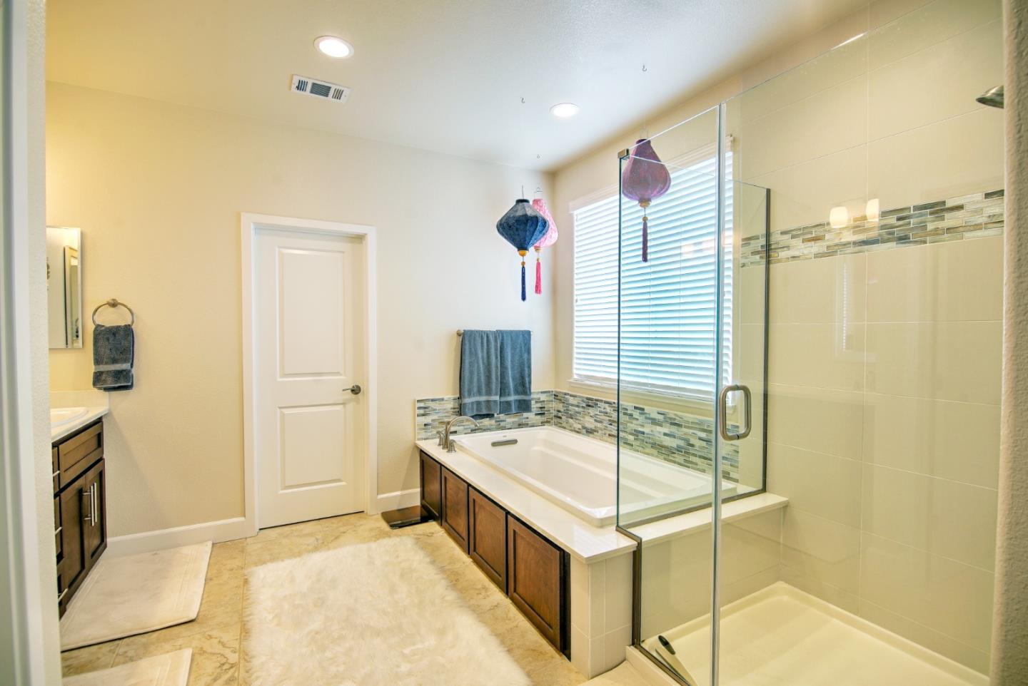 Detail Gallery Image 28 of 51 For 2719 Sea Glass Ave, Marina,  CA 93933 - 3 Beds | 2/1 Baths