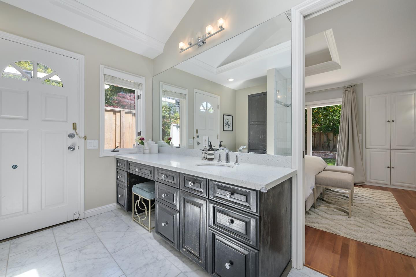Detail Gallery Image 24 of 32 For 2191 Valparaiso Ave, Menlo Park,  CA 94025 - 3 Beds | 2 Baths