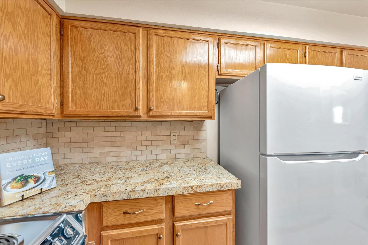 Detail Gallery Image 14 of 38 For 1015 Helen Ave #1,  Sunnyvale,  CA 94086 - 2 Beds | 2 Baths