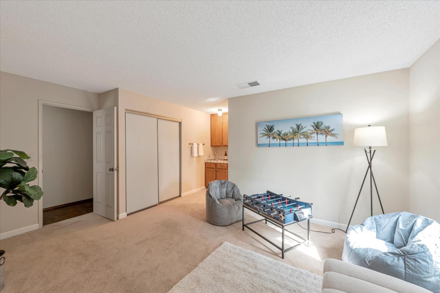 Detail Gallery Image 23 of 38 For 1015 Helen Ave #1,  Sunnyvale,  CA 94086 - 2 Beds | 2 Baths