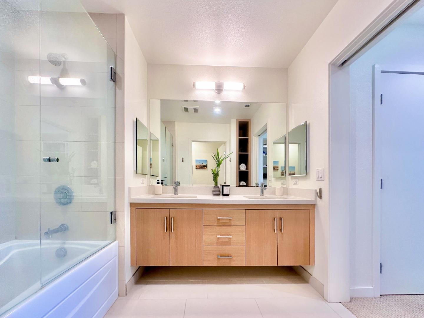 Detail Gallery Image 12 of 32 For 2655 Bush St #411,  San Francisco,  CA 94115 - 2 Beds | 2 Baths