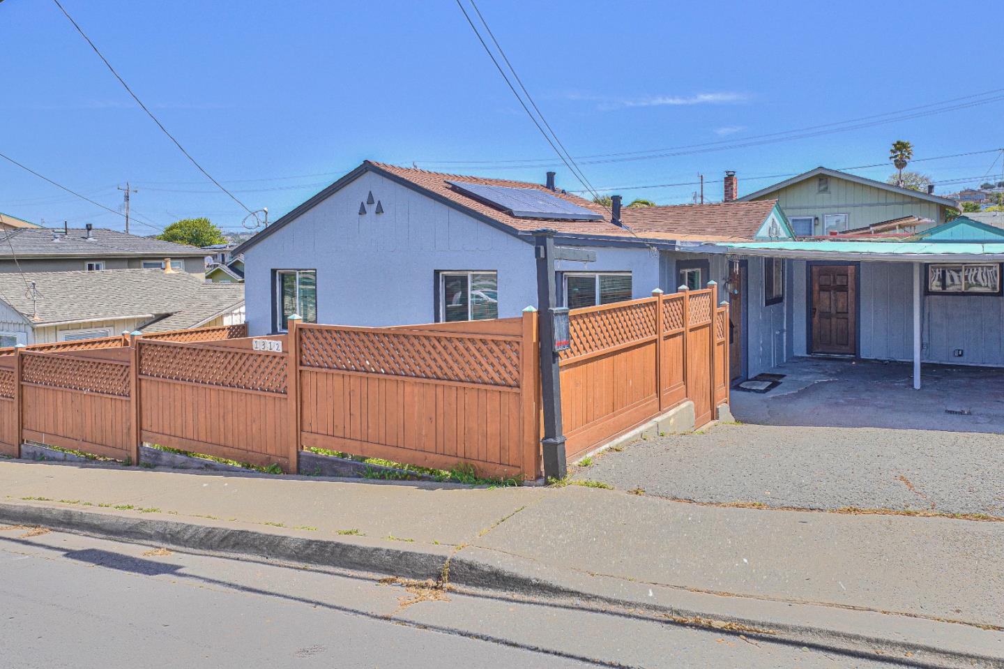 1312 Noche Buena St, Seaside, CA 93955 photo 2