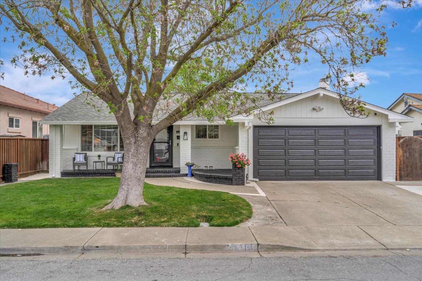 Detail Gallery Image 1 of 50 For 34160 Cartwright Pl, Fremont,  CA 94555 - 3 Beds | 2 Baths