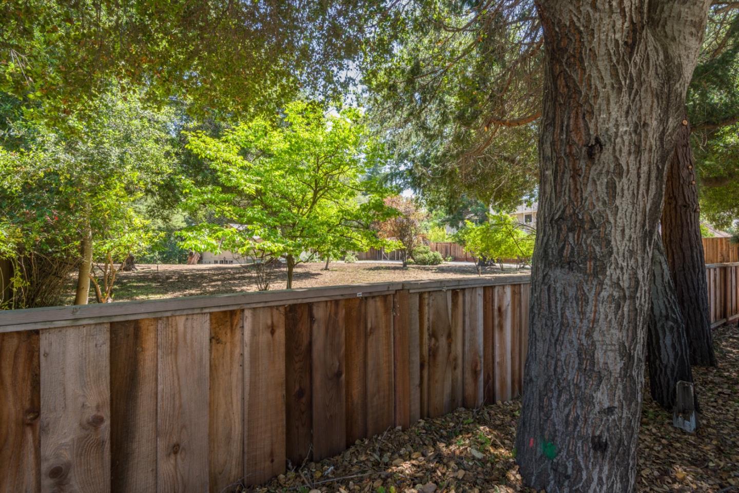 Detail Gallery Image 2 of 22 For 928 Lundy Ln, Los Altos,  CA 94024 - 3 Beds | 2 Baths