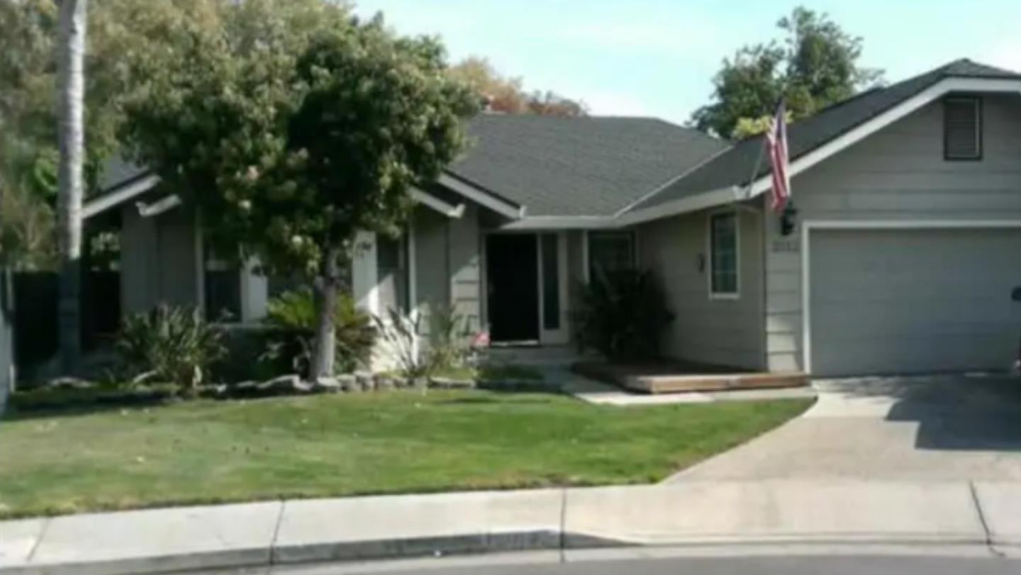 Photo of 2012 Stanford Ct in Los Banos, CA