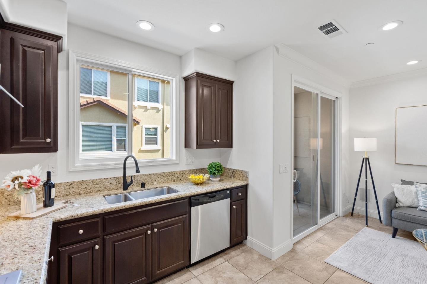 Detail Gallery Image 18 of 44 For 414 Paria Ter, Sunnyvale,  CA 94089 - 3 Beds | 2/1 Baths