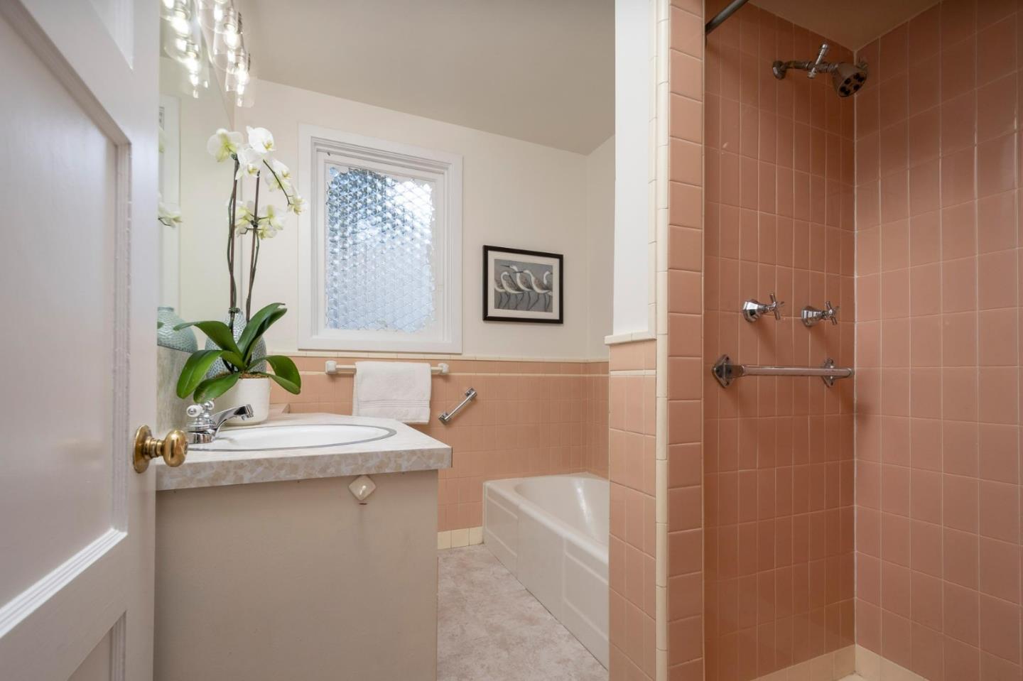 Detail Gallery Image 13 of 20 For 100 Borel Ave, San Mateo,  CA 94402 - 2 Beds | 1/1 Baths