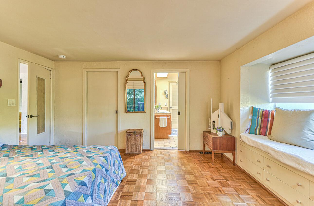 Detail Gallery Image 21 of 40 For 674 Cypress St, Monterey,  CA 93940 - 3 Beds | 2 Baths