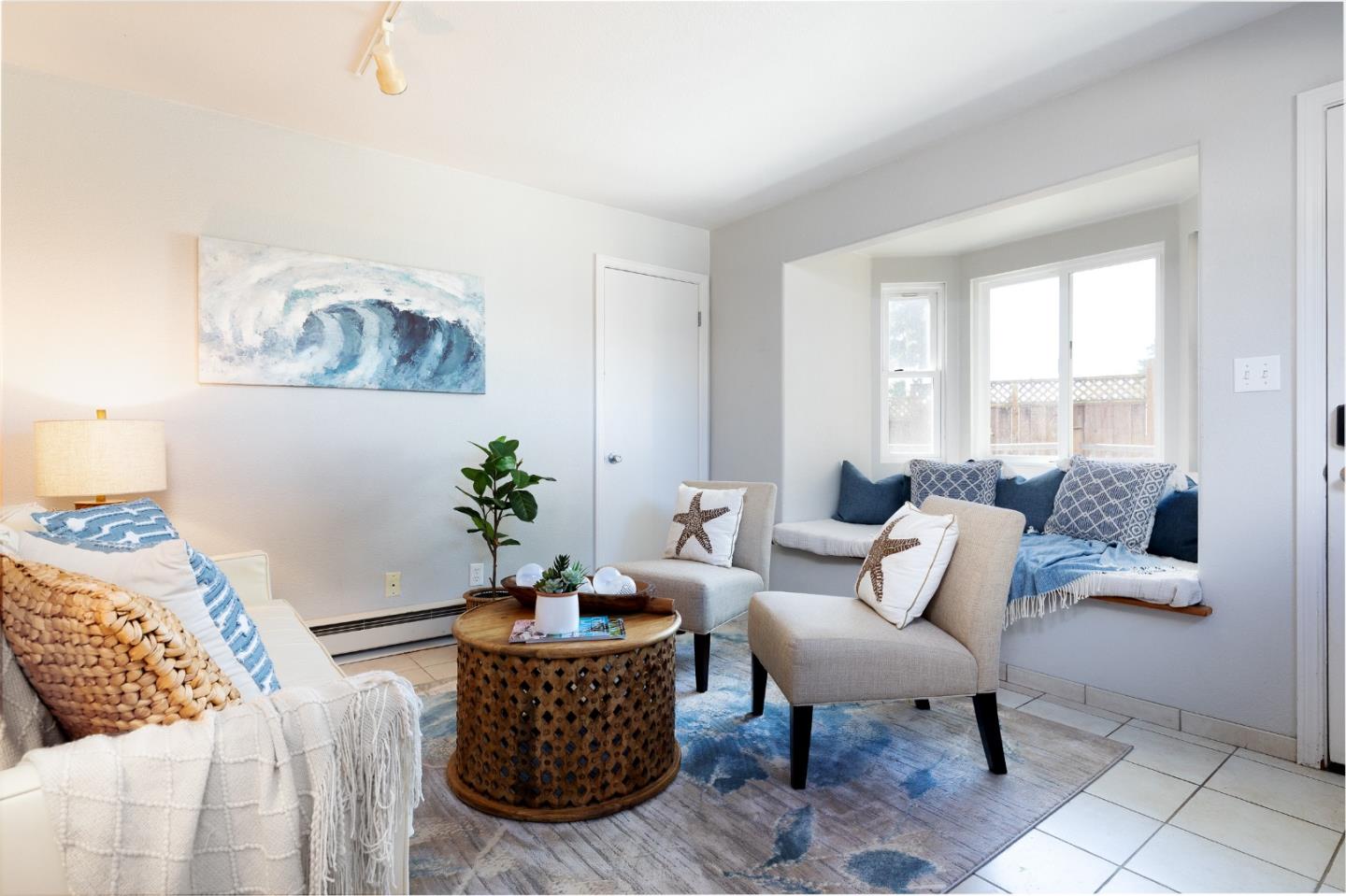Detail Gallery Image 3 of 38 For 224 Mountain View Ave #1,  Santa Cruz,  CA 95062 - 2 Beds | 2 Baths
