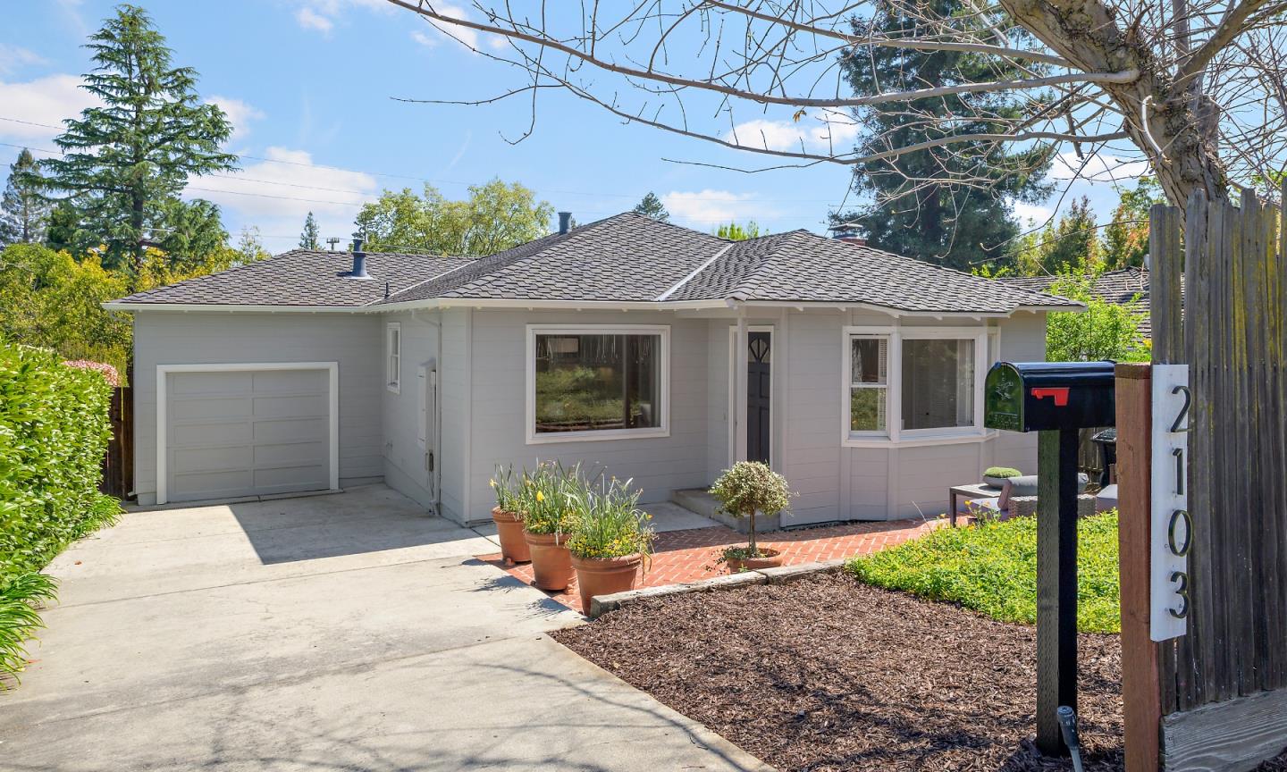 Photo of 2103 Santa Cruz Ave in Menlo Park, CA