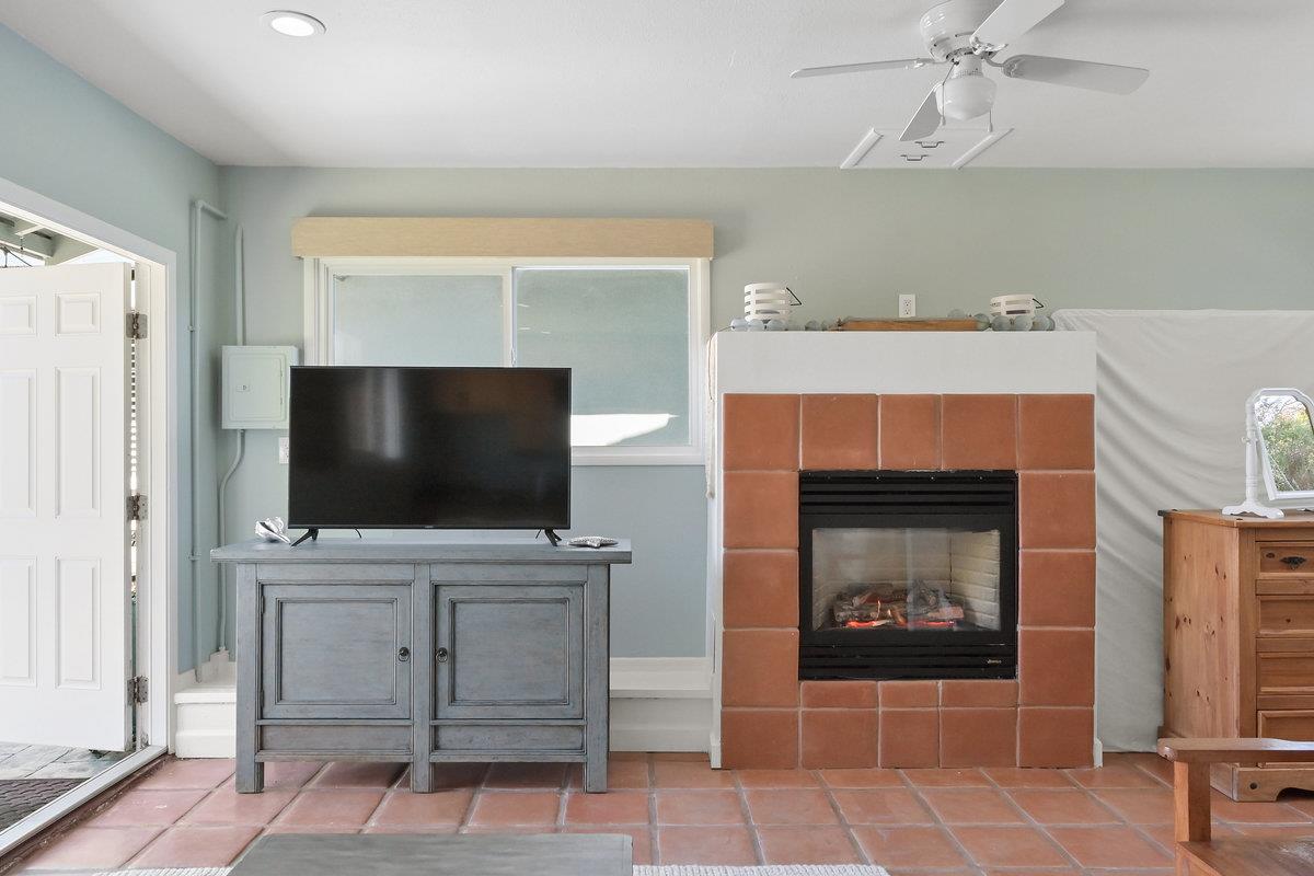 Detail Gallery Image 20 of 28 For 936 Crespi Dr, Pacifica,  CA 94044 - 3 Beds | 2 Baths