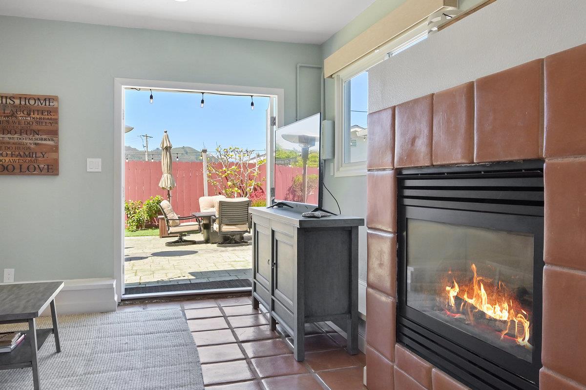 Detail Gallery Image 22 of 28 For 936 Crespi Dr, Pacifica,  CA 94044 - 3 Beds | 2 Baths