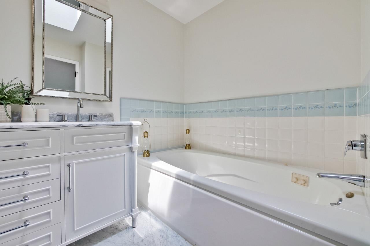 Detail Gallery Image 64 of 81 For 473 4th Ave, Redwood City,  CA 94063 - 5 Beds | 2/1 Baths