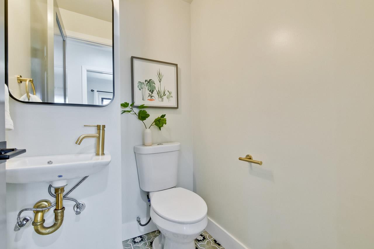 Detail Gallery Image 65 of 81 For 473 4th Ave, Redwood City,  CA 94063 - 5 Beds | 2/1 Baths