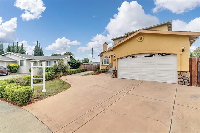 Detail Gallery Image 2 of 35 For 452 Elm Ct, Milpitas,  CA 95035 - 6 Beds | 3/1 Baths