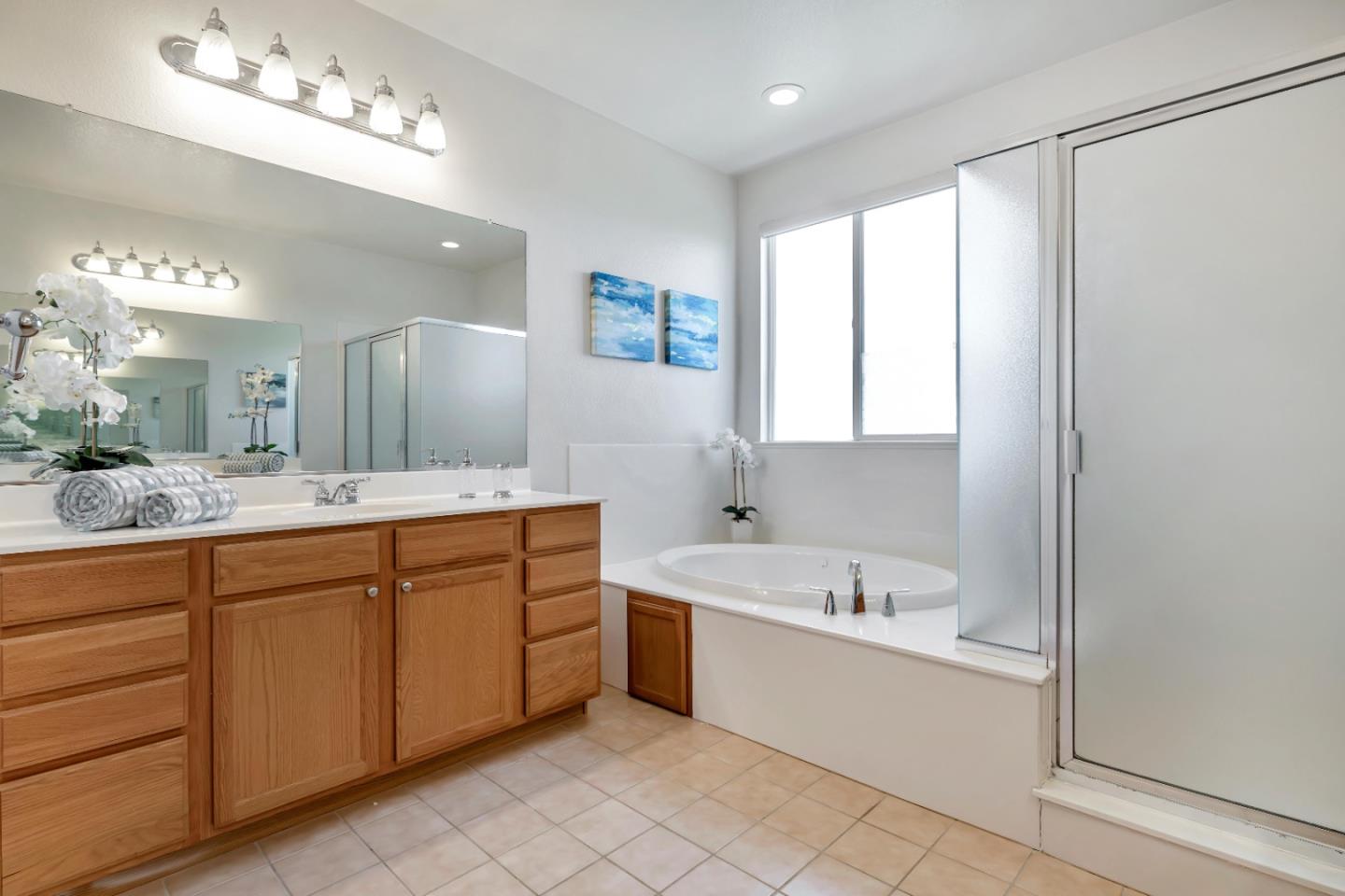 Detail Gallery Image 17 of 25 For 1610 Heritage Bay Ct #6,  San Jose,  CA 95138 - 5 Beds | 4/1 Baths