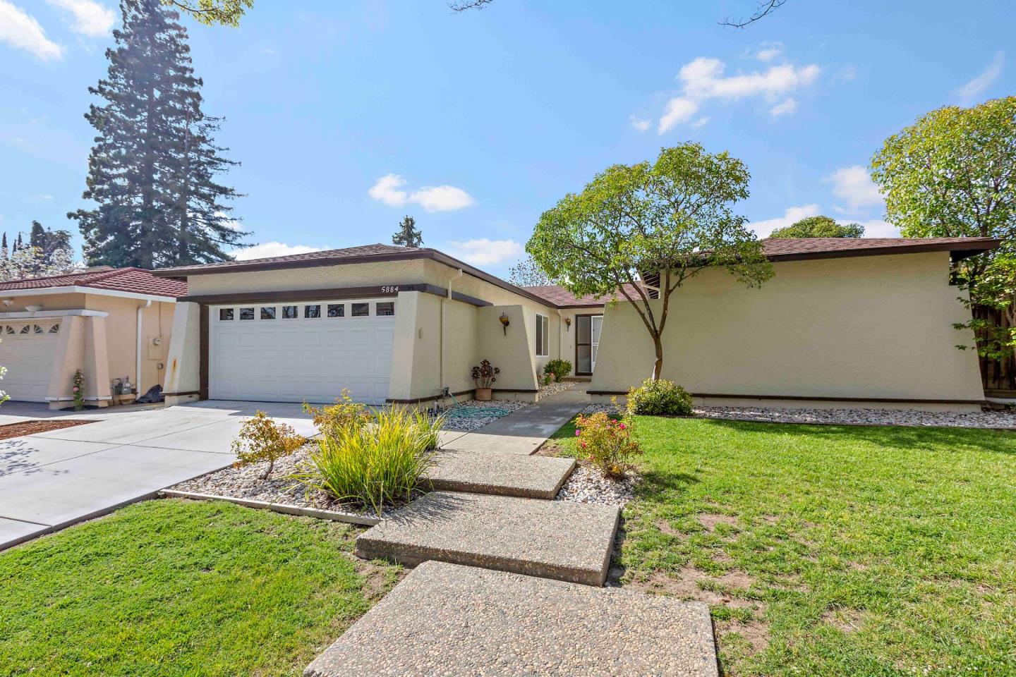 Photo of 5884 Castano Dr in San Jose, CA