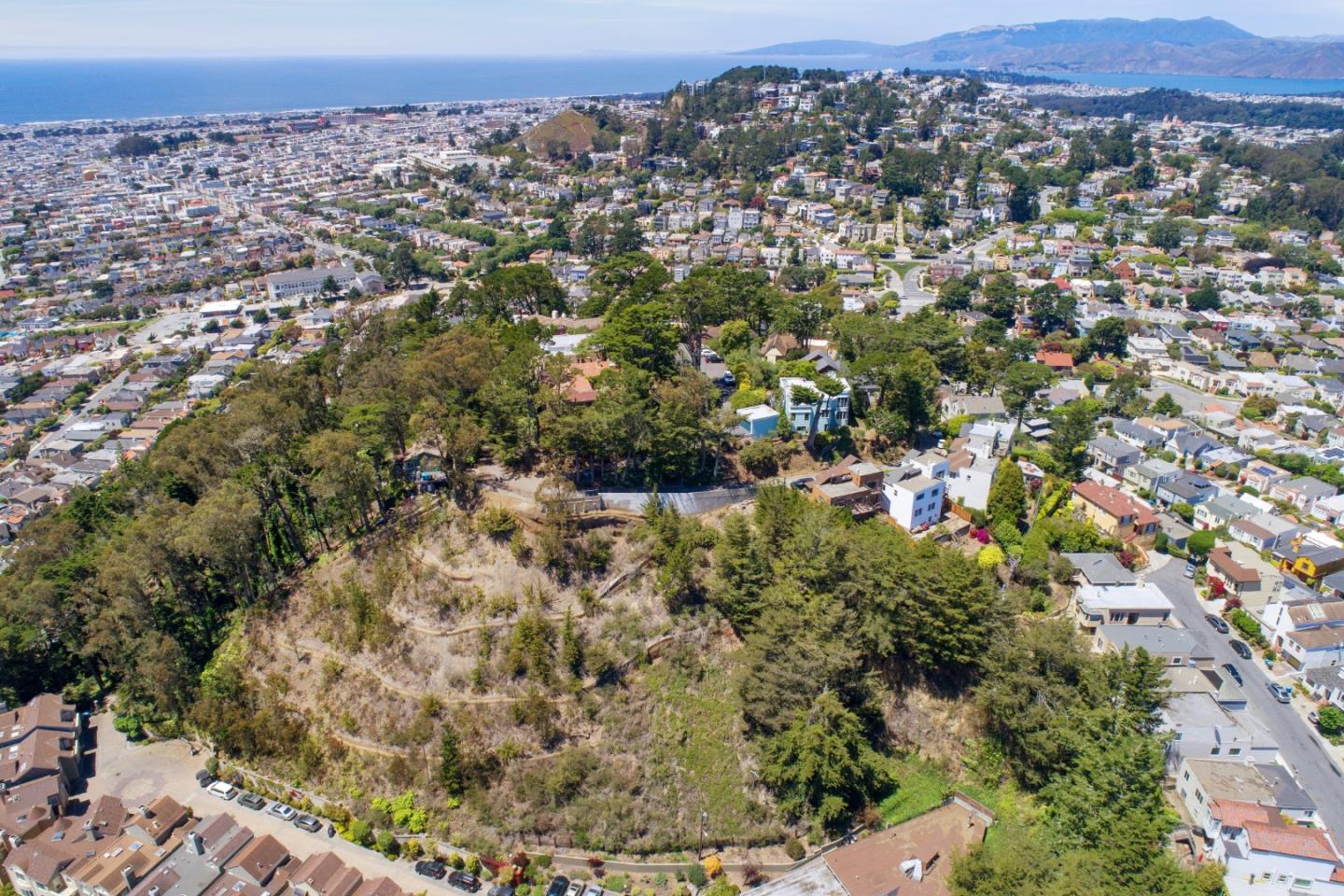 Detail Gallery Image 13 of 24 For 285 Edgehill Way, San Francisco,  CA 94127 - – Beds | – Baths