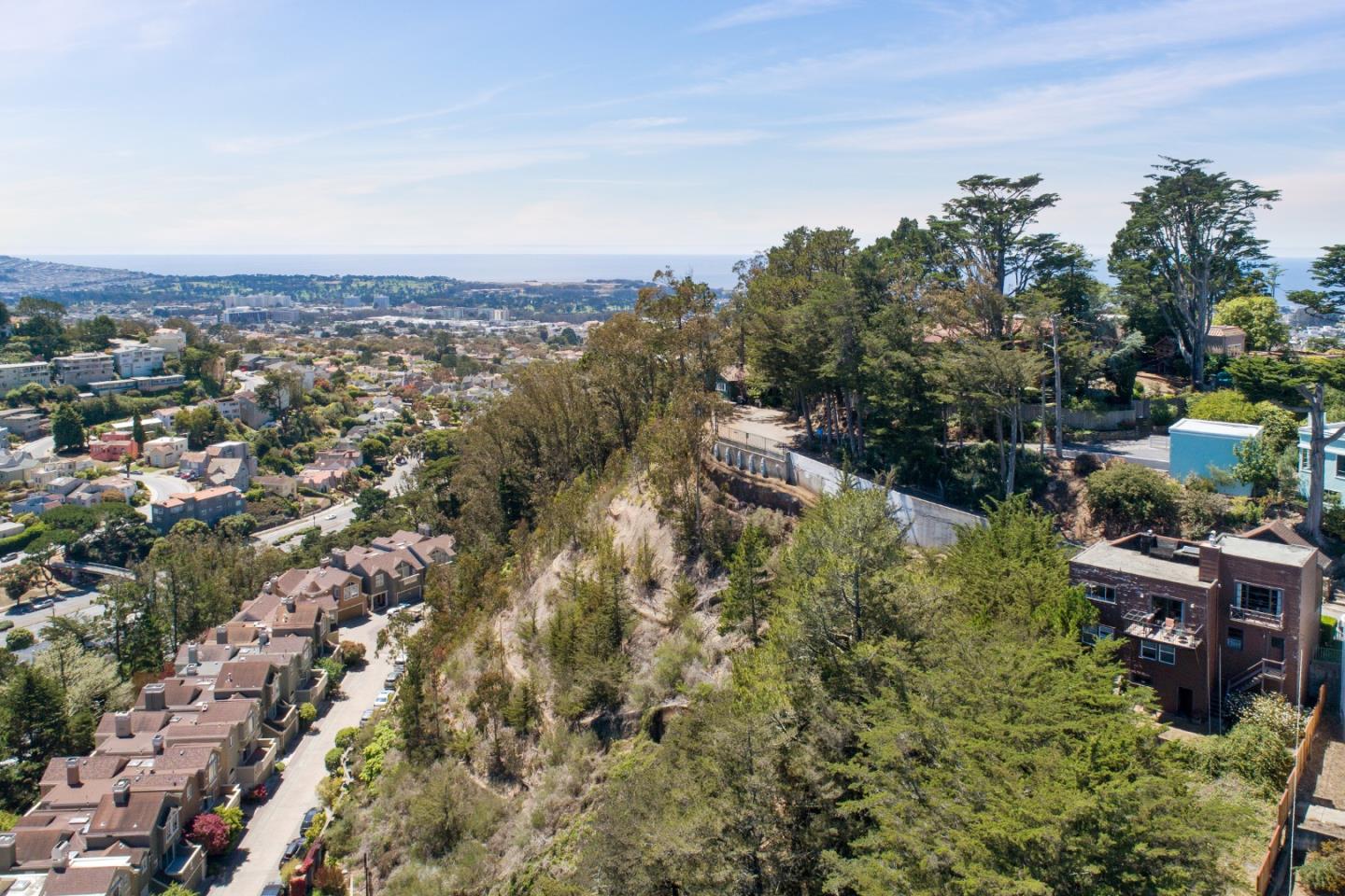 Detail Gallery Image 19 of 24 For 285 Edgehill Way, San Francisco,  CA 94127 - – Beds | – Baths