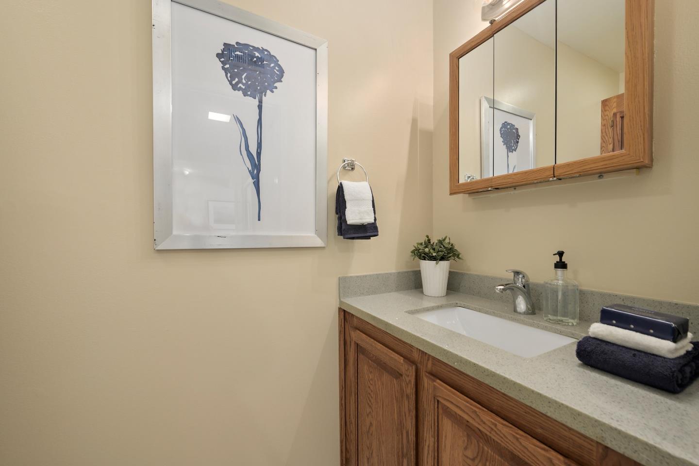 Detail Gallery Image 12 of 20 For 759 Winstead Ter, Sunnyvale,  CA 94087 - 3 Beds | 1/1 Baths