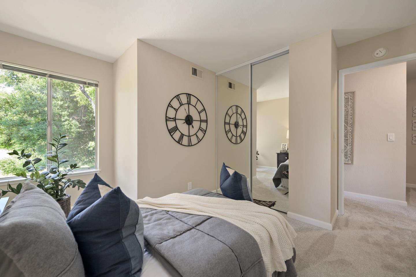 Detail Gallery Image 14 of 20 For 759 Winstead Ter, Sunnyvale,  CA 94087 - 3 Beds | 1/1 Baths