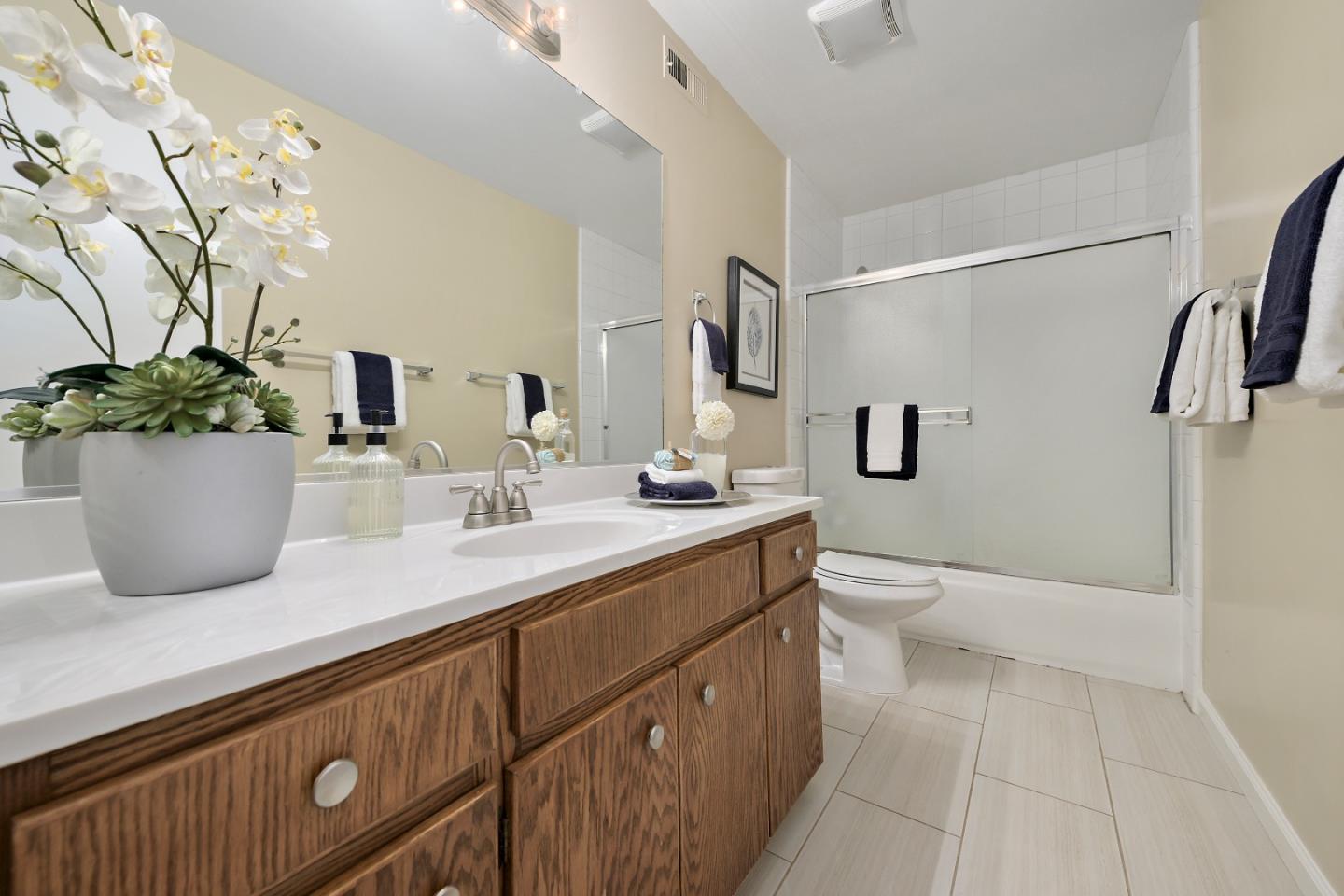 Detail Gallery Image 18 of 20 For 759 Winstead Ter, Sunnyvale,  CA 94087 - 3 Beds | 1/1 Baths