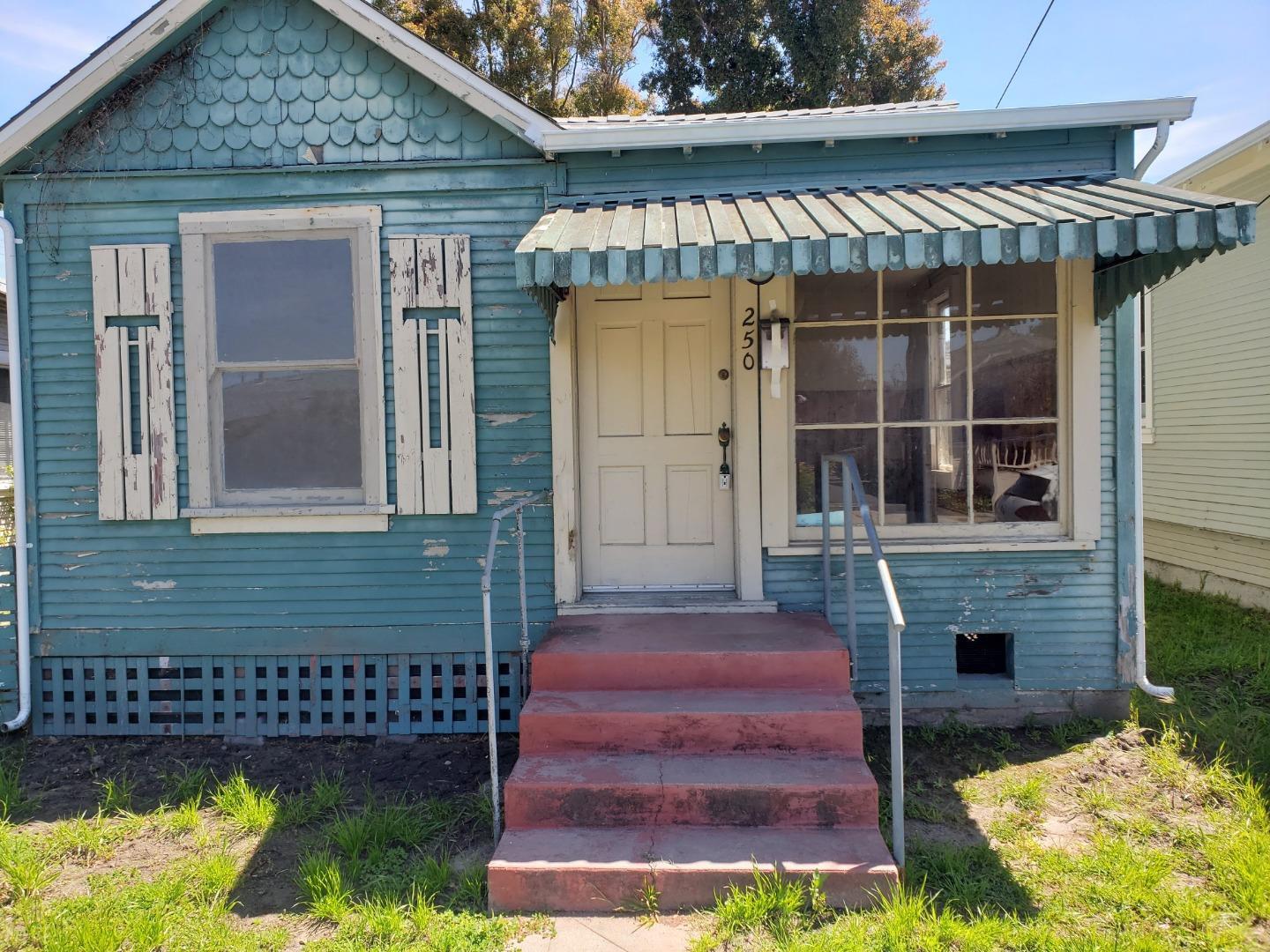 Photo of 250 1st Ave in Santa Cruz, CA