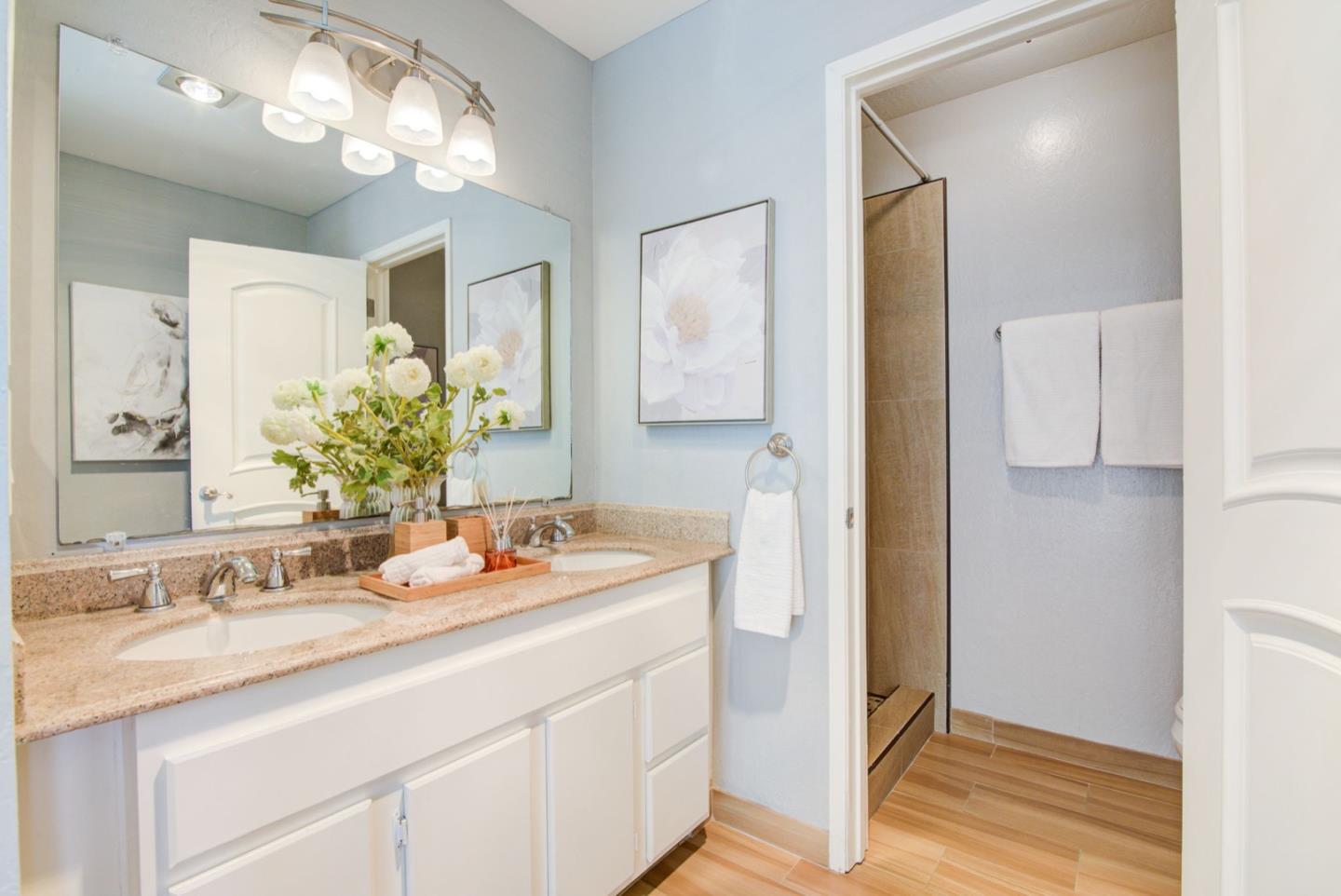 Detail Gallery Image 29 of 33 For 811 Kingfisher Ter, Sunnyvale,  CA 94087 - 2 Beds | 2/1 Baths