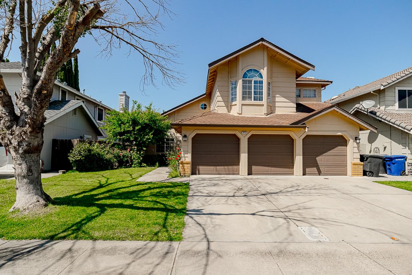 Detail Gallery Image 1 of 24 For 2413 Boston Way, Modesto,  CA 95355 - 5 Beds | 3 Baths