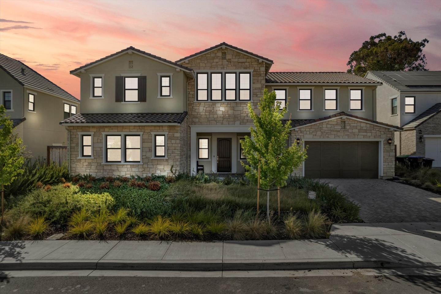 Detail Gallery Image 1 of 42 For 1036 Vista Oaks Ct, Pleasanton,  CA 94566 - 5 Beds | 5/1 Baths