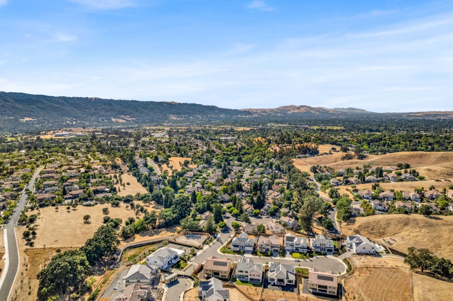 Detail Gallery Image 36 of 42 For 1036 Vista Oaks Ct, Pleasanton,  CA 94566 - 5 Beds | 5/1 Baths