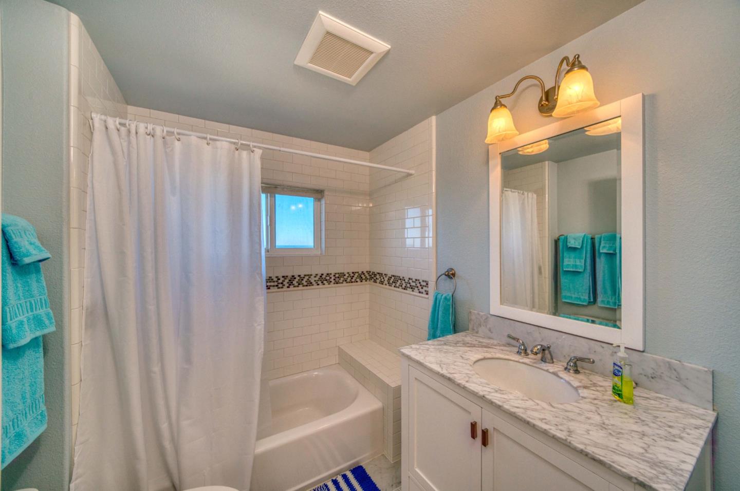 Detail Gallery Image 12 of 31 For 12901 Cabrillo Hwy, Pescadero,  CA 94060 - 3 Beds | 2 Baths