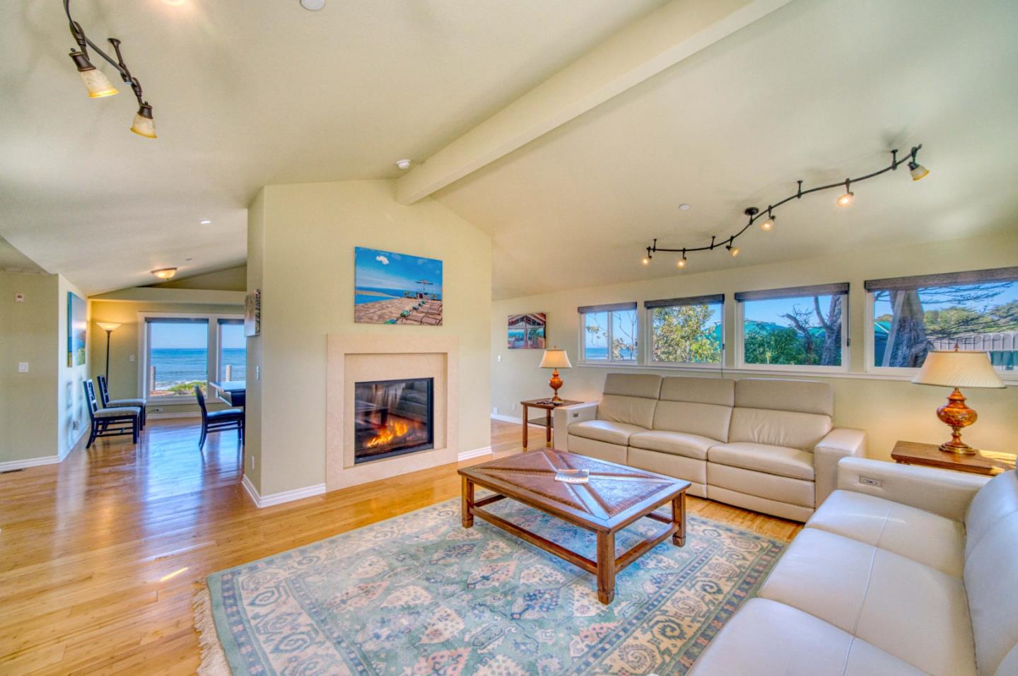Detail Gallery Image 6 of 31 For 12901 Cabrillo Hwy, Pescadero,  CA 94060 - 3 Beds | 2 Baths