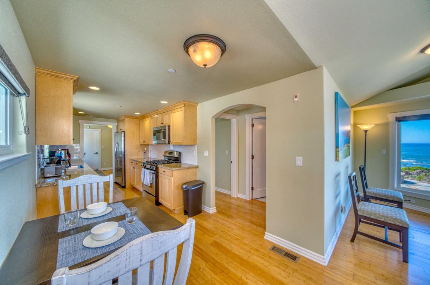 Detail Gallery Image 9 of 31 For 12901 Cabrillo Hwy, Pescadero,  CA 94060 - 3 Beds | 2 Baths