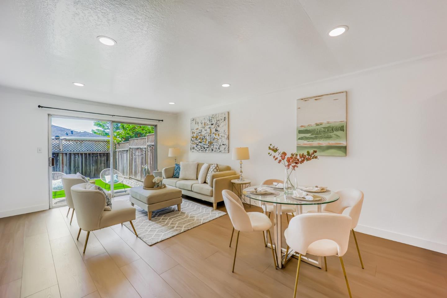 Detail Gallery Image 6 of 34 For 1046 Wright Ave #B,  Mountain View,  CA 94043 - 2 Beds | 1/1 Baths