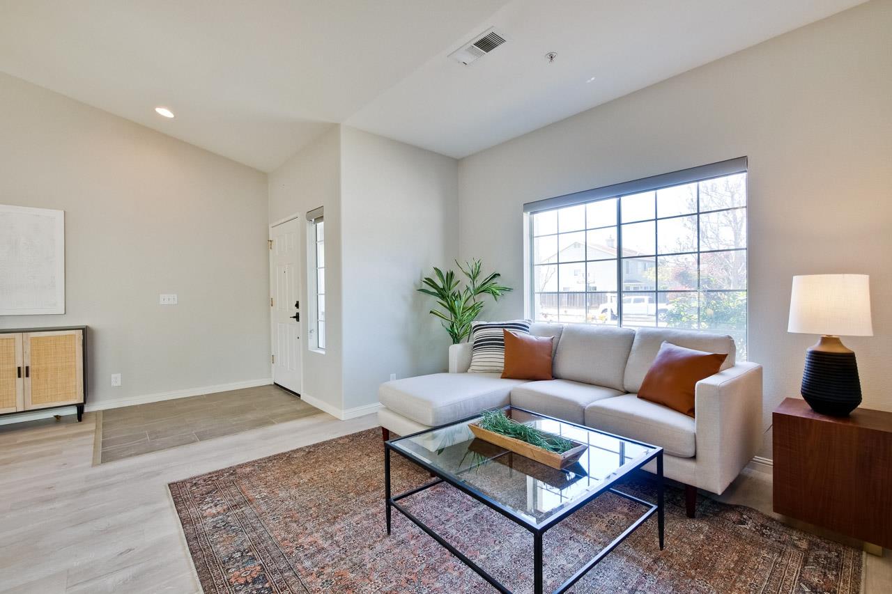 Detail Gallery Image 6 of 62 For 6 Chardonnay Cir, Salinas,  CA 93906 - 3 Beds | 2 Baths