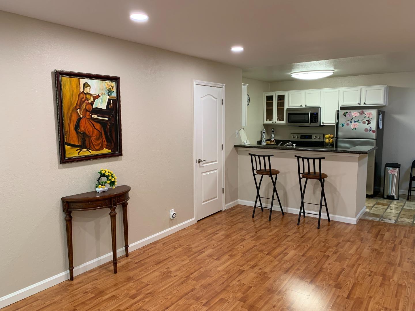 Detail Gallery Image 5 of 9 For 488 Dempsey Rd #188,  Milpitas,  CA 95035 - 1 Beds | 1 Baths