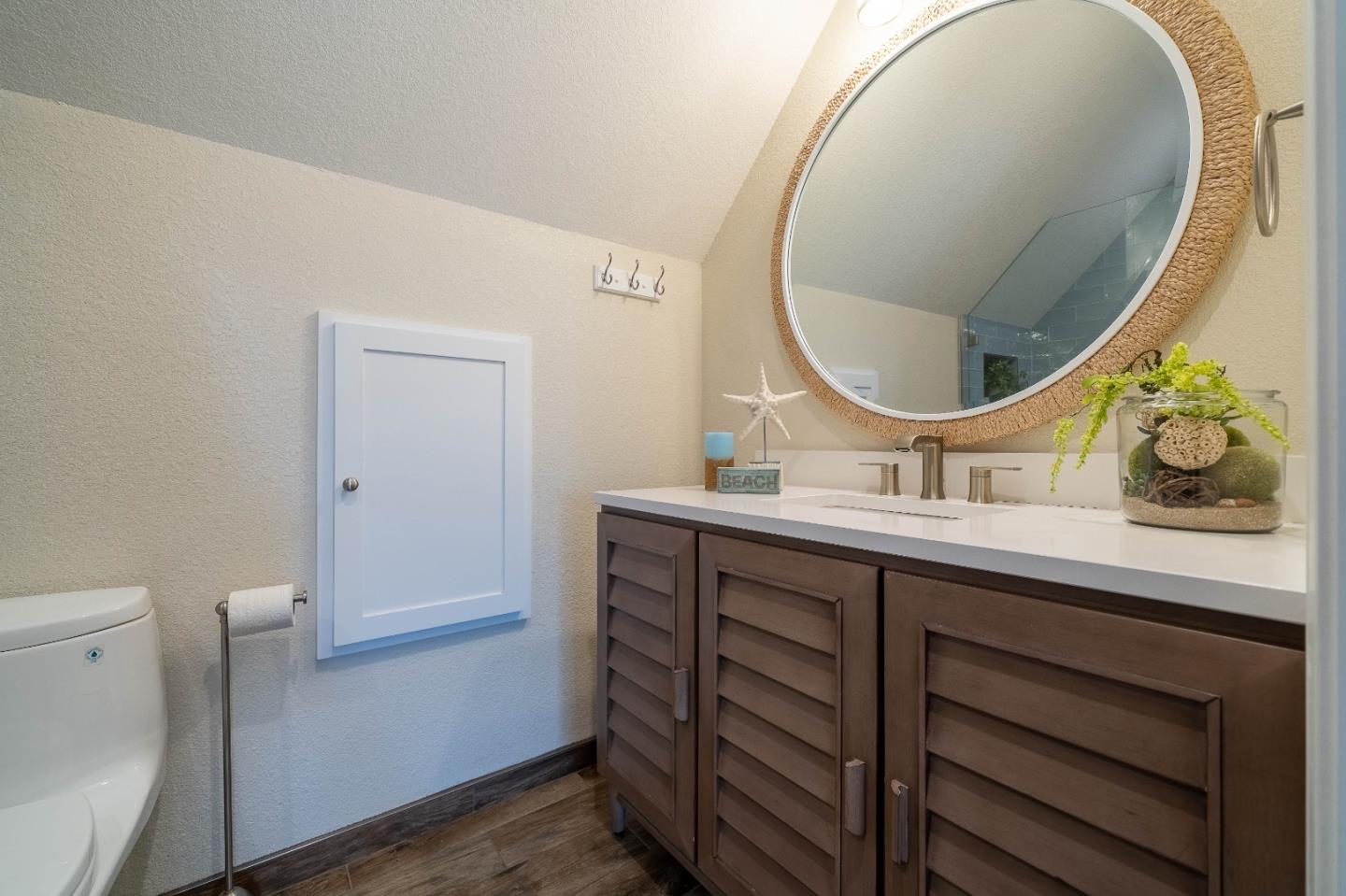 Detail Gallery Image 23 of 24 For 200 W Cliff Dr #24,  Santa Cruz,  CA 95060 - 2 Beds | 2/1 Baths