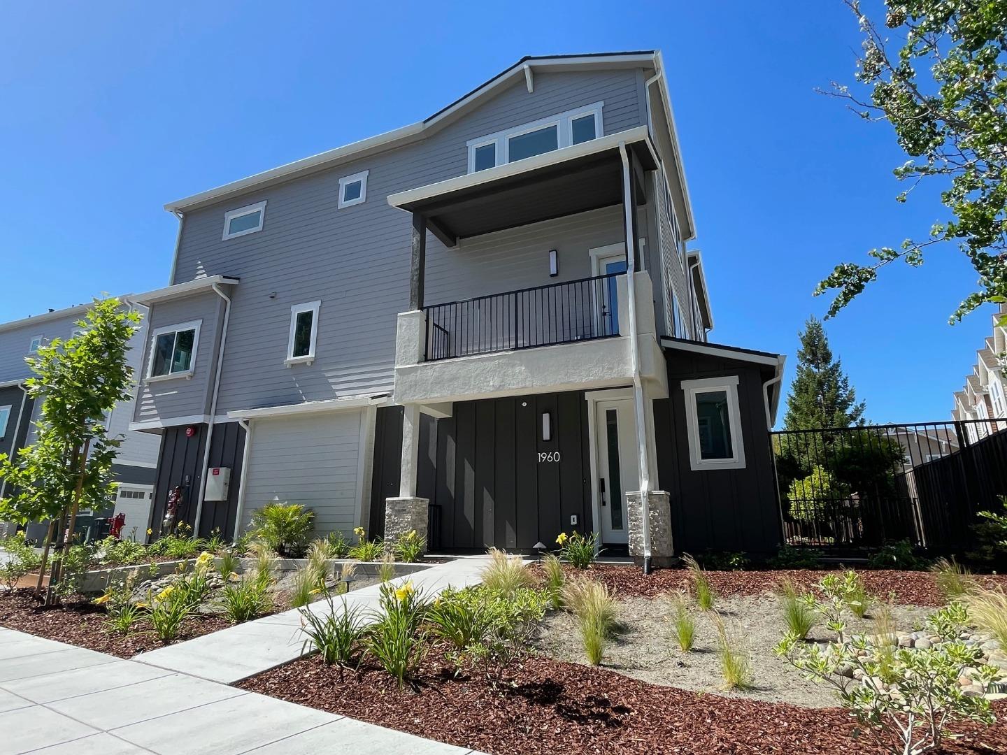 Photo of 1960 Colony St in Mountain View, CA