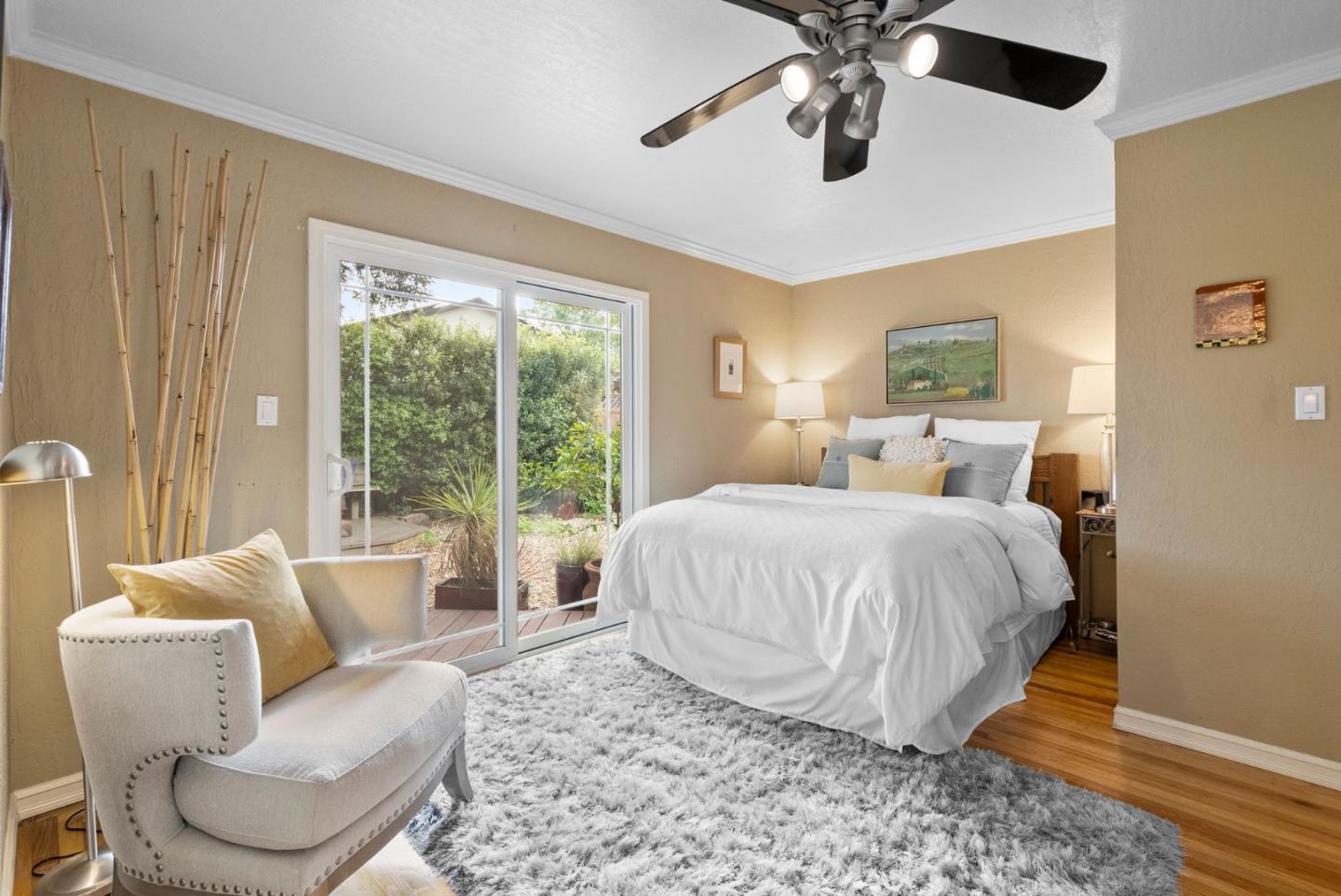 Detail Gallery Image 13 of 31 For 111 Dalma Dr, Mountain View,  CA 94041 - 3 Beds | 2 Baths